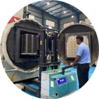 Vacuum heat treatment furnace